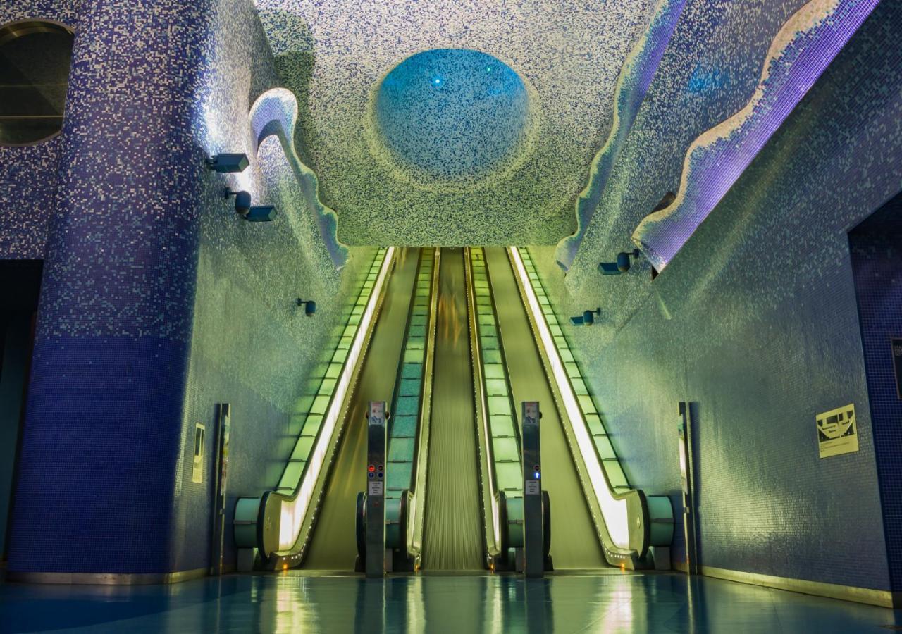 Metro Amedeo - Stanza Privata Con Vasca Idromassaggio Apartment Naples Exterior photo